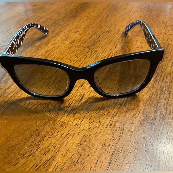 Kate Spade hello sunshine Camryn sunglasses. - Picture 1 of 11
